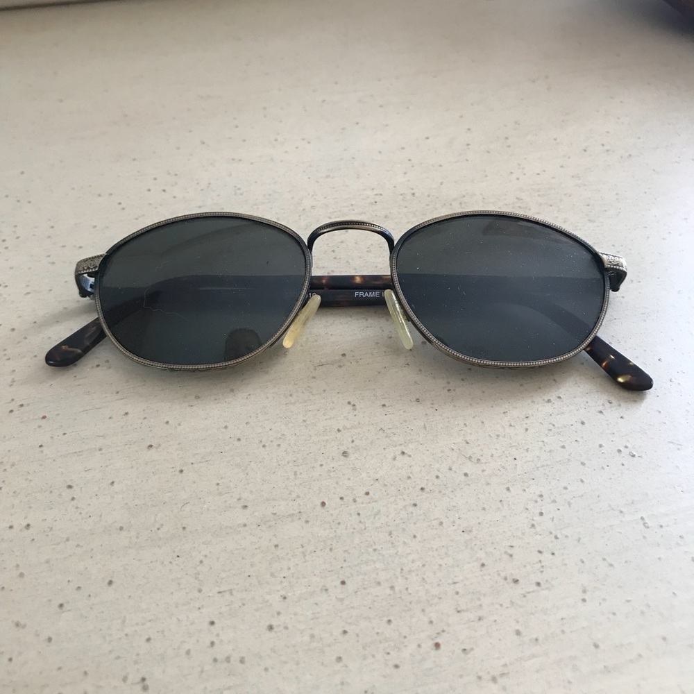 REVO Sunnies